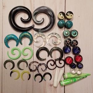 LOT of Various Gauging Earrings